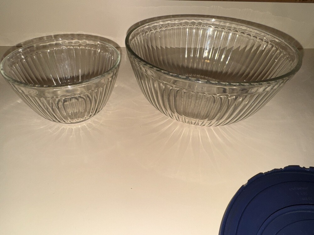 Pair of Pyrex Large Clear Bowls-3 Cup-10 Cups Ribbed-EUC